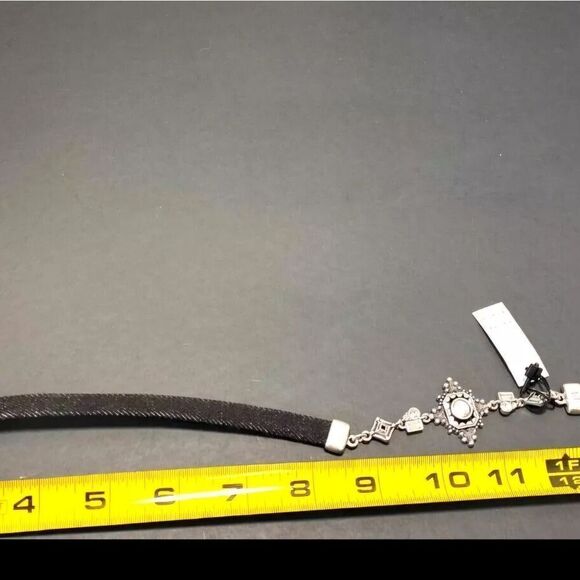 WHITE HOUSE BLACK MARKET ANTIQUED DIAMOND-SHAPE DENIM WRAP BRACELET NWT - Picture 8 of 8